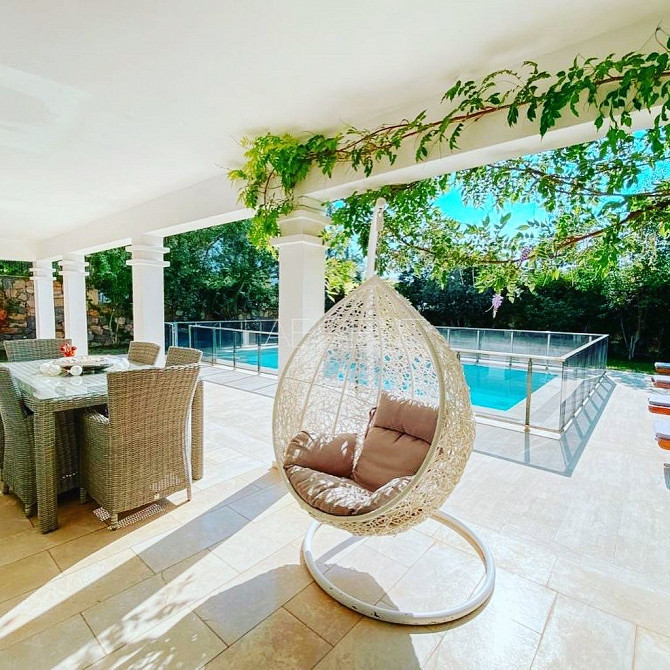 House for rent seaside in Mugla (downtown) 300m² 3 floors 5 rooms Mugla (downtown) - photo 2