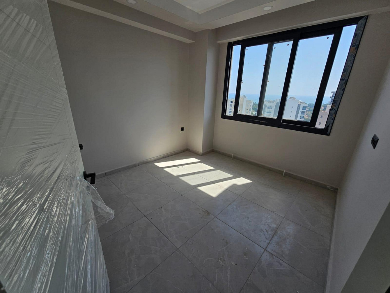 公寓2居室1+1 海边in Мерсин 53平方米9楼市区内价格55 000 € 议价- Centrarium